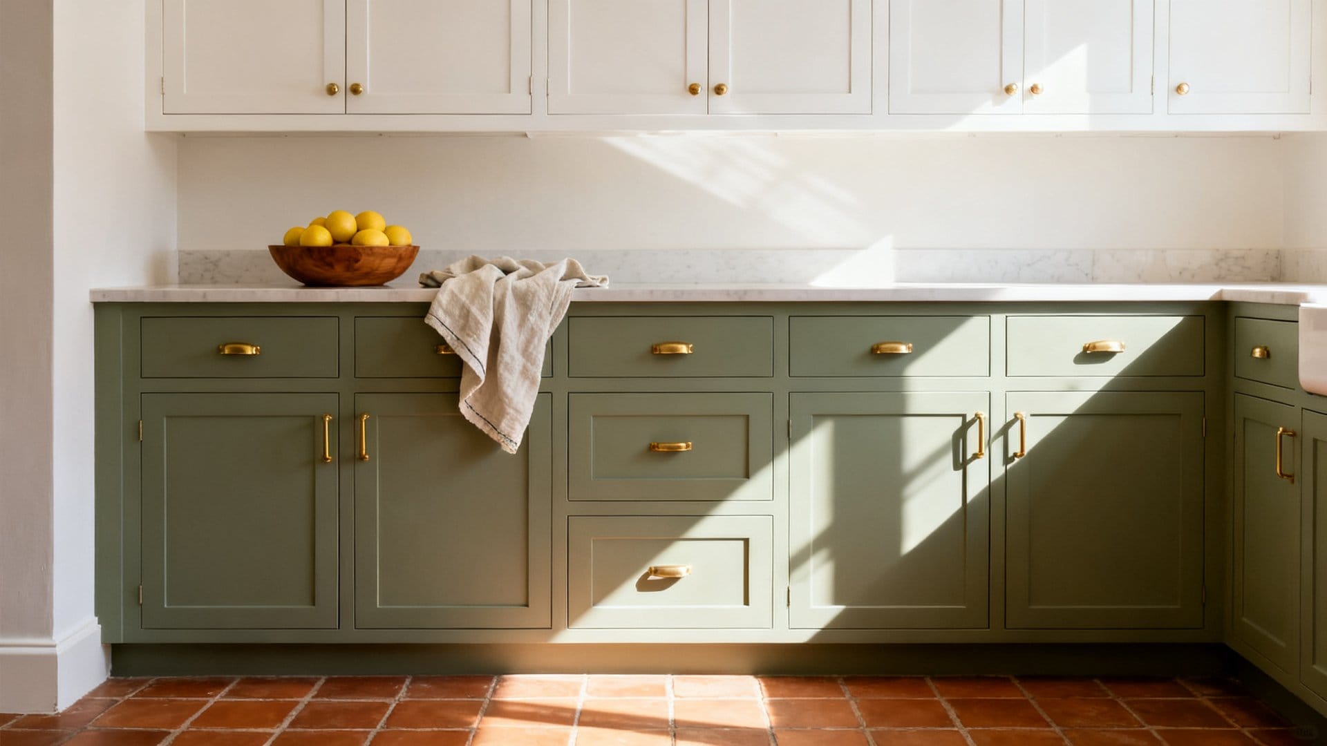 Warm Whites and Soft Earthy Tones Are Taking Over
