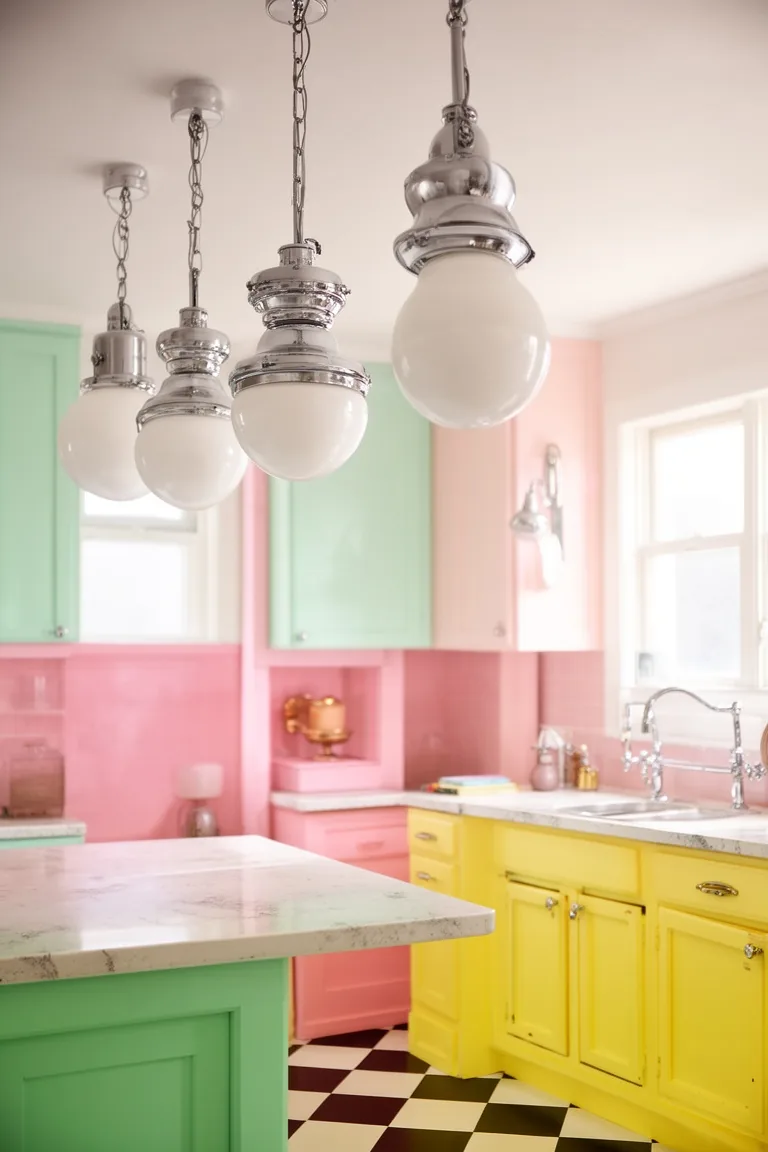 Retro kitchen statement lighting, idea 5