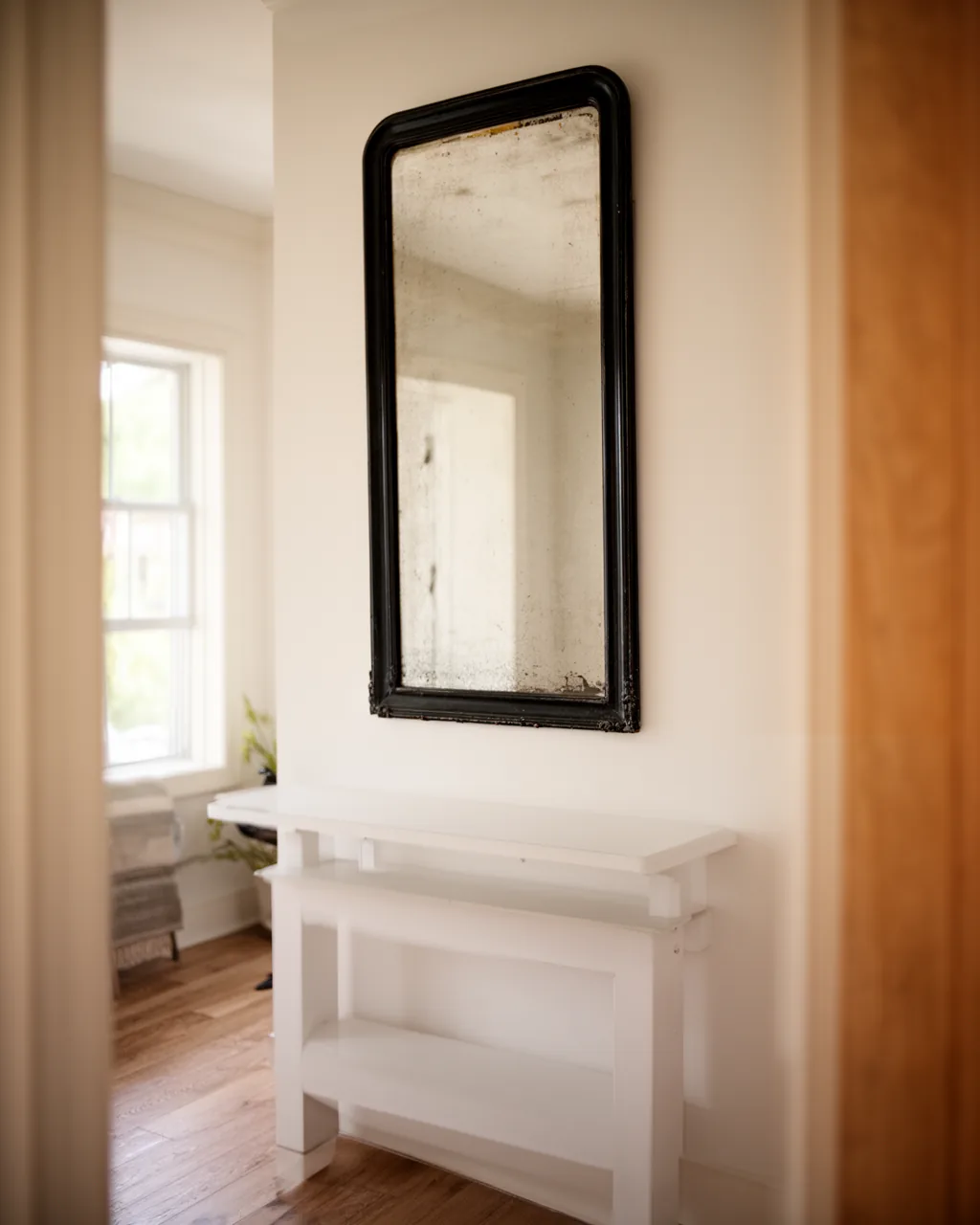 Black-and-white mirror